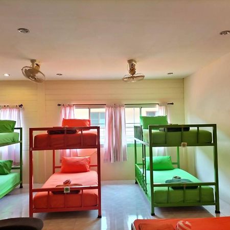Lotus Hostel Beach Тау Экстерьер фото