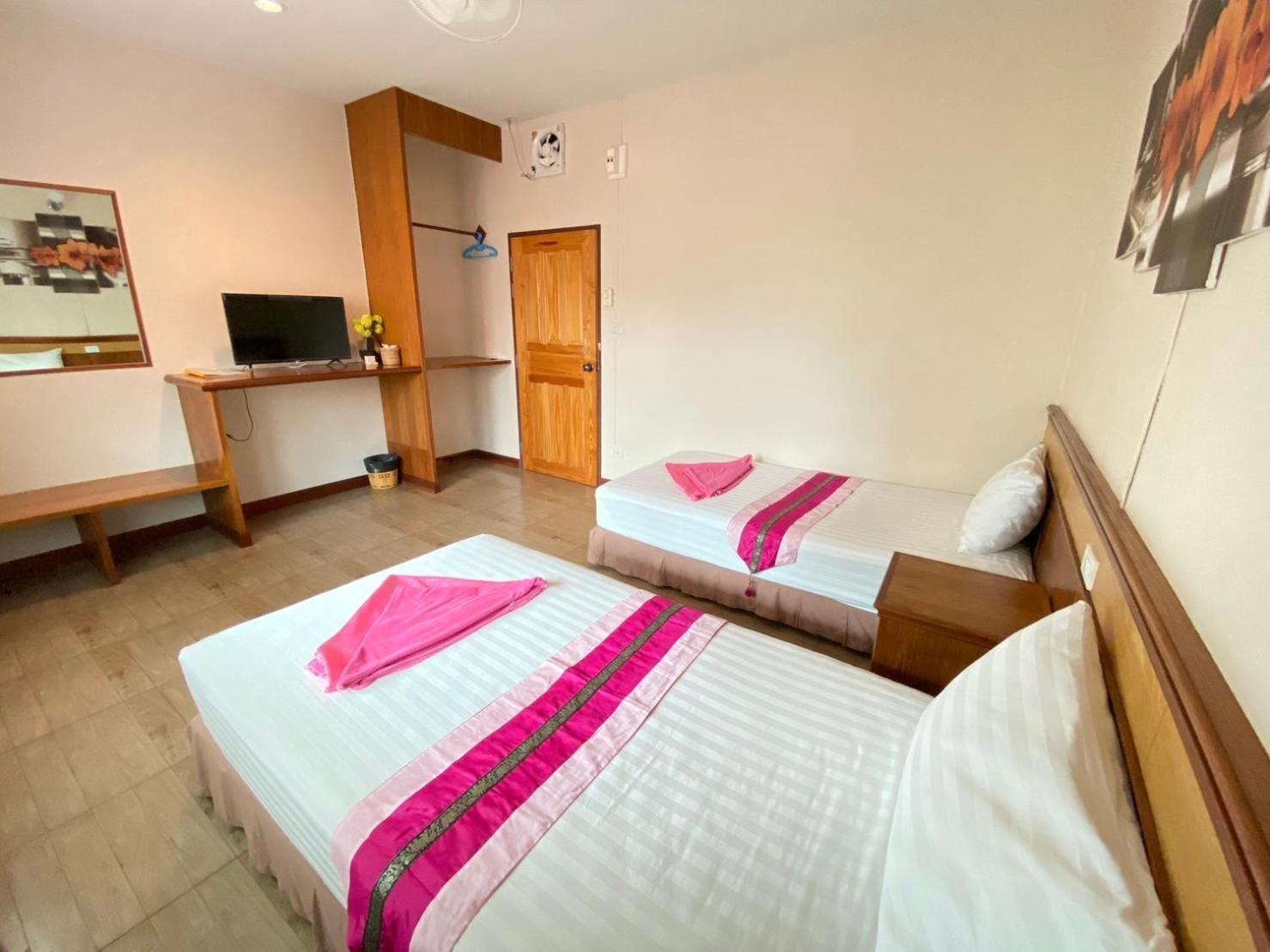 Lotus Hostel Beach Тау Экстерьер фото