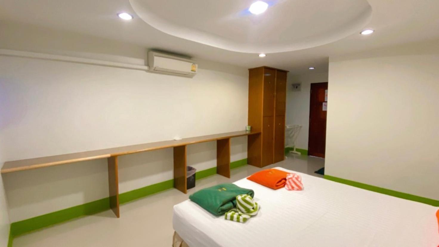 Lotus Hostel Beach Тау Экстерьер фото