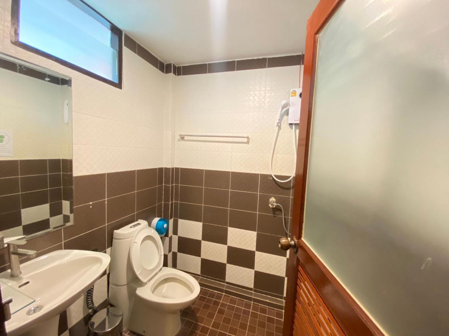 Lotus Hostel Beach Тау Экстерьер фото