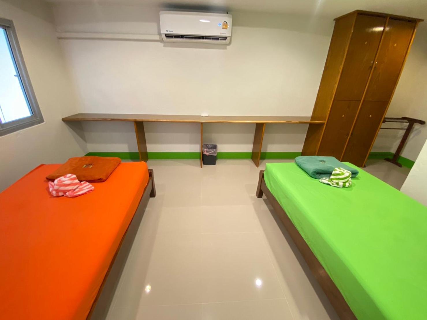 Lotus Hostel Beach Тау Экстерьер фото