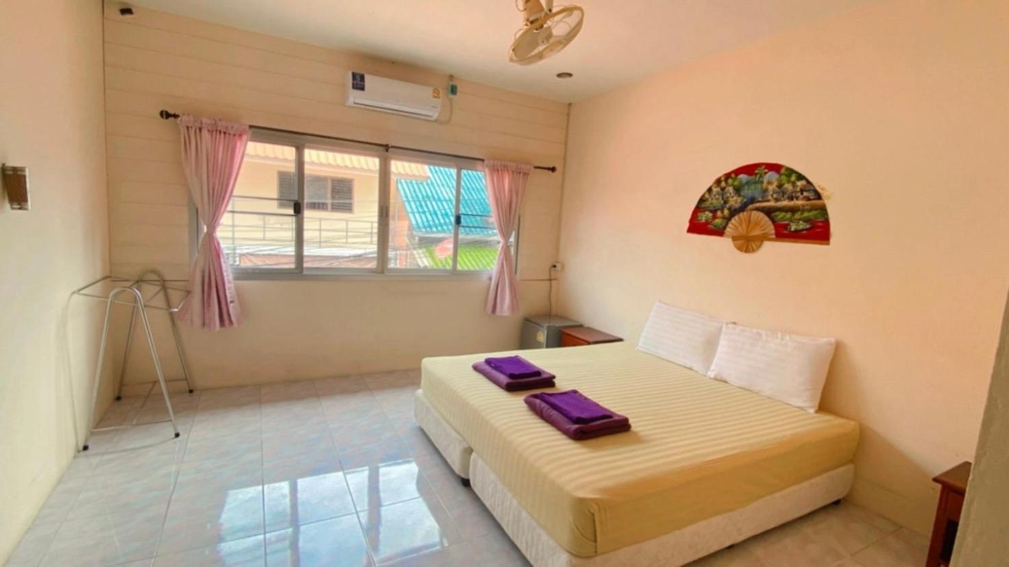 Lotus Hostel Beach Тау Экстерьер фото