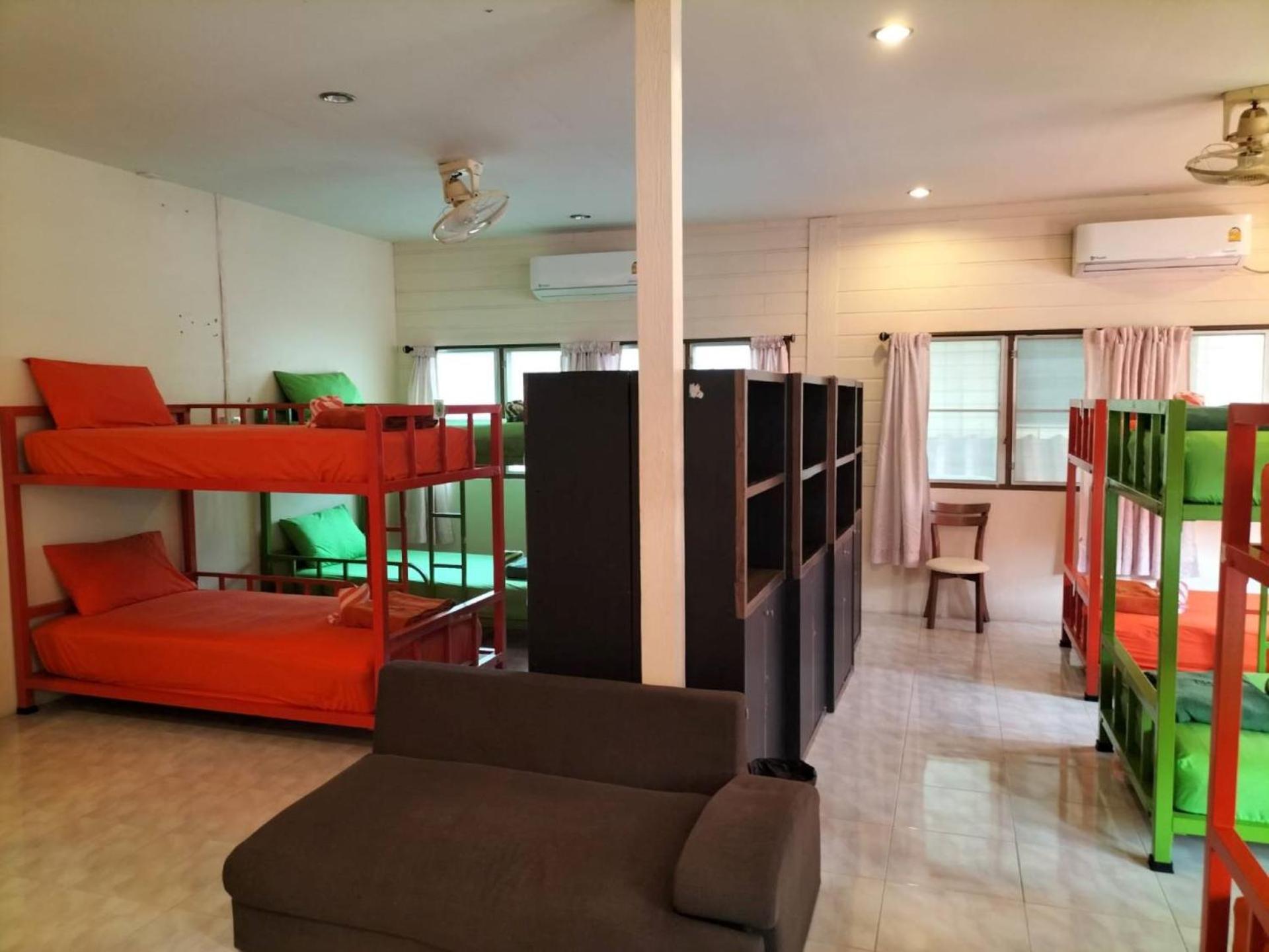 Lotus Hostel Beach Тау Экстерьер фото