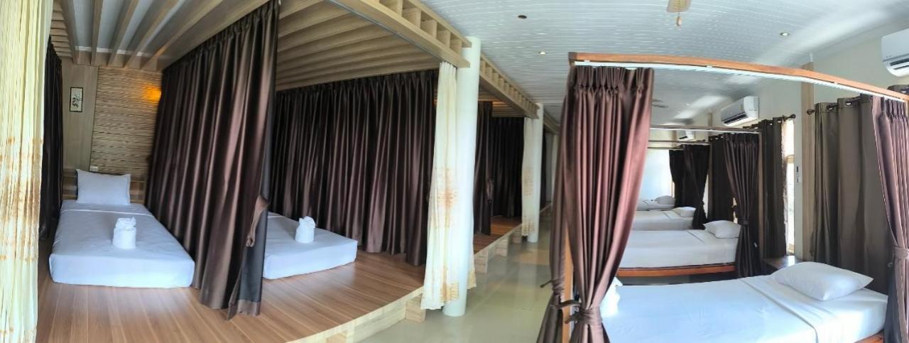 Lotus Hostel Beach Тау Экстерьер фото