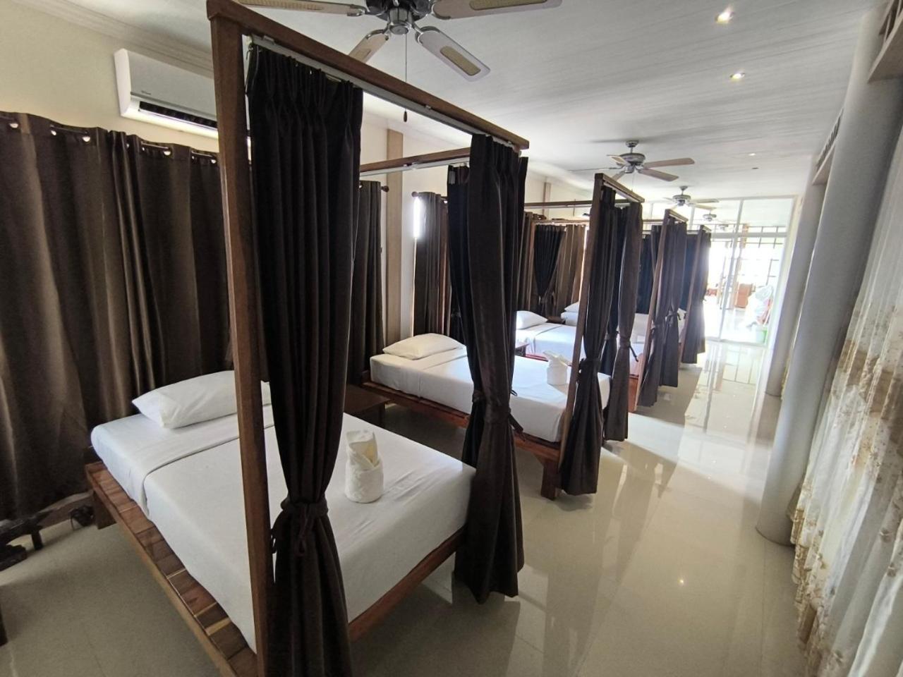Lotus Hostel Beach Тау Экстерьер фото